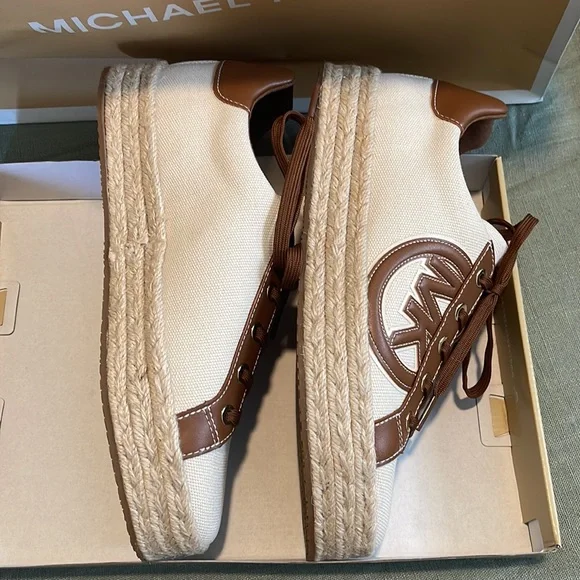 Michael Kors Shoes (Poppy Espadrille) - Picture 4 of 7